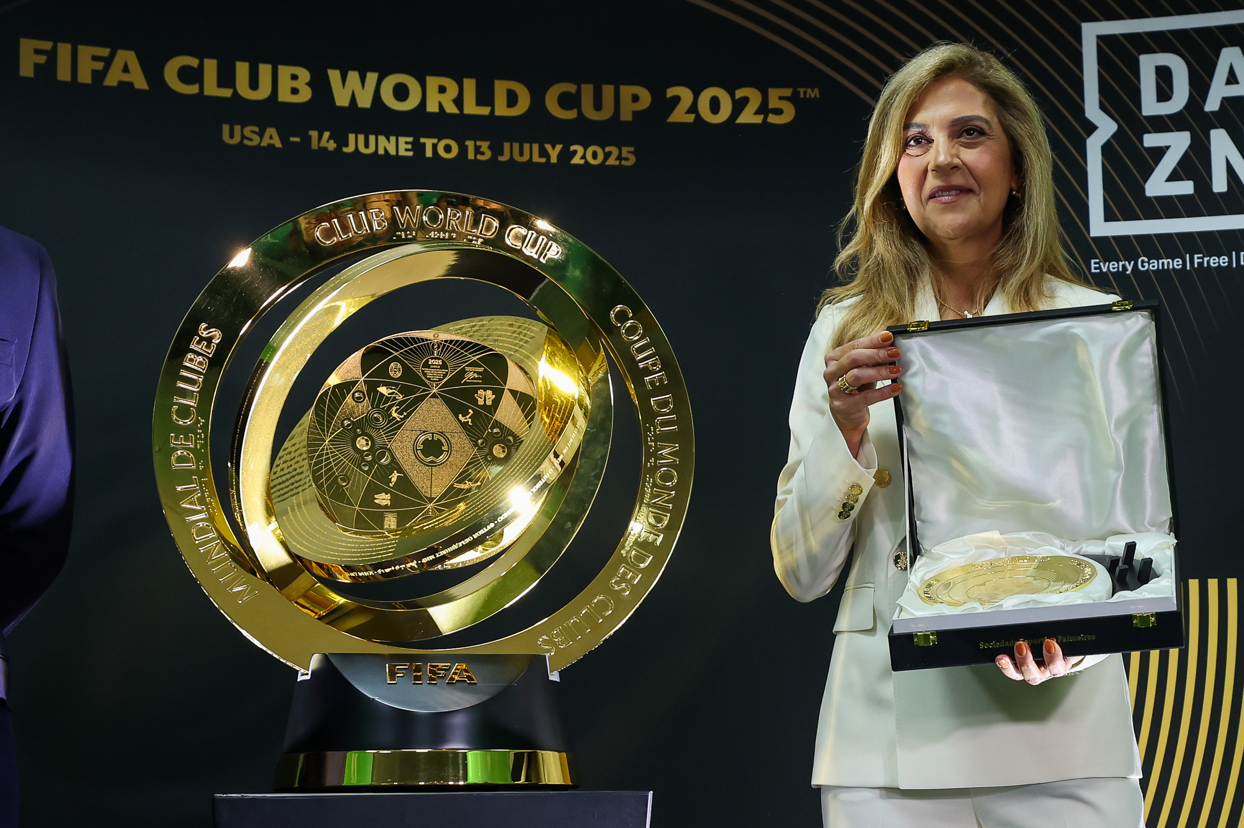 Leila é a única mulher como presidente dos 32 clubes do Mundial