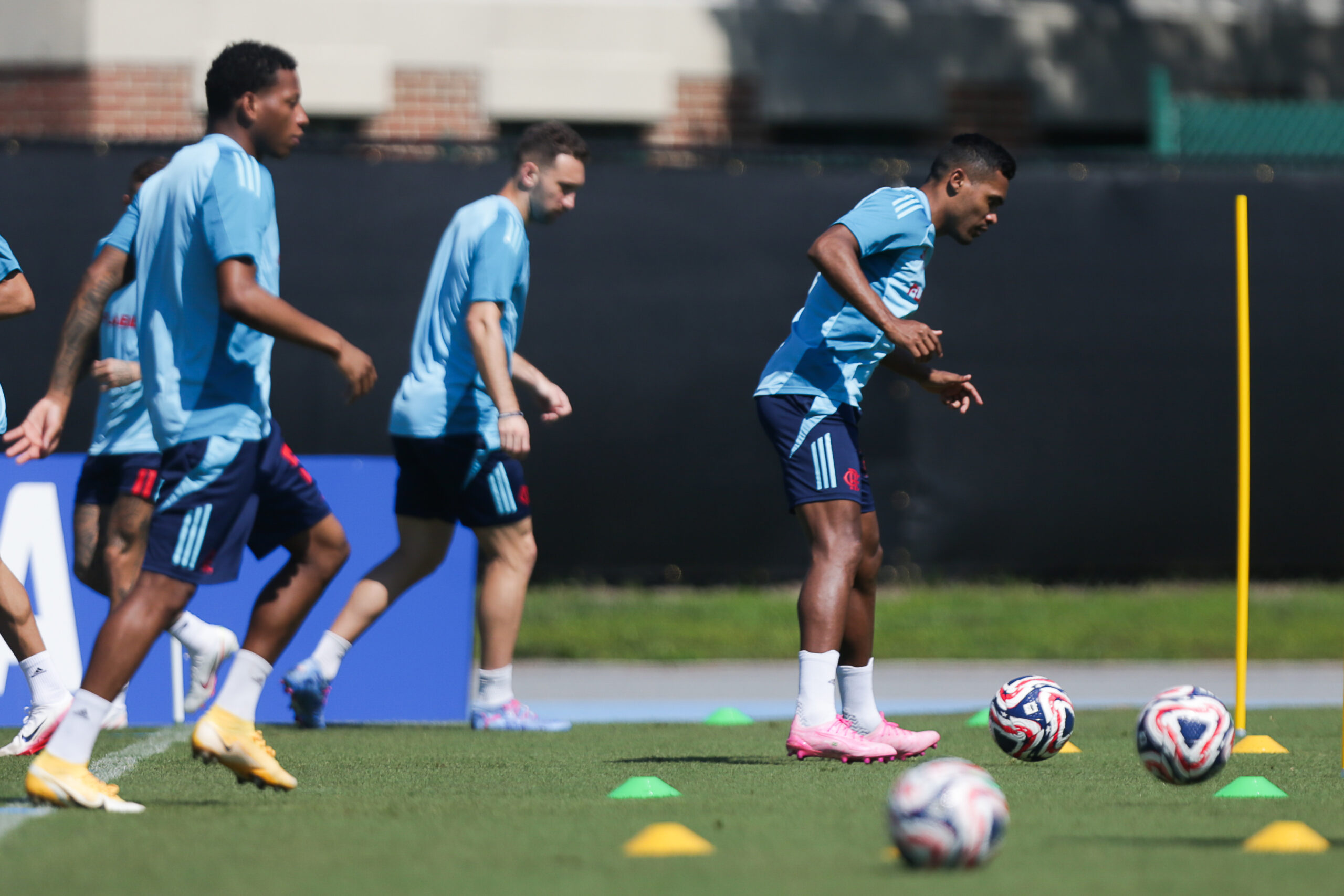 Flamengo enfrenta Chelsea em confronto que vale vaga nas oitavas do Mundial