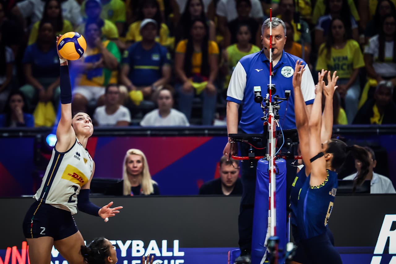 Itália vence o Brasil na VNL
