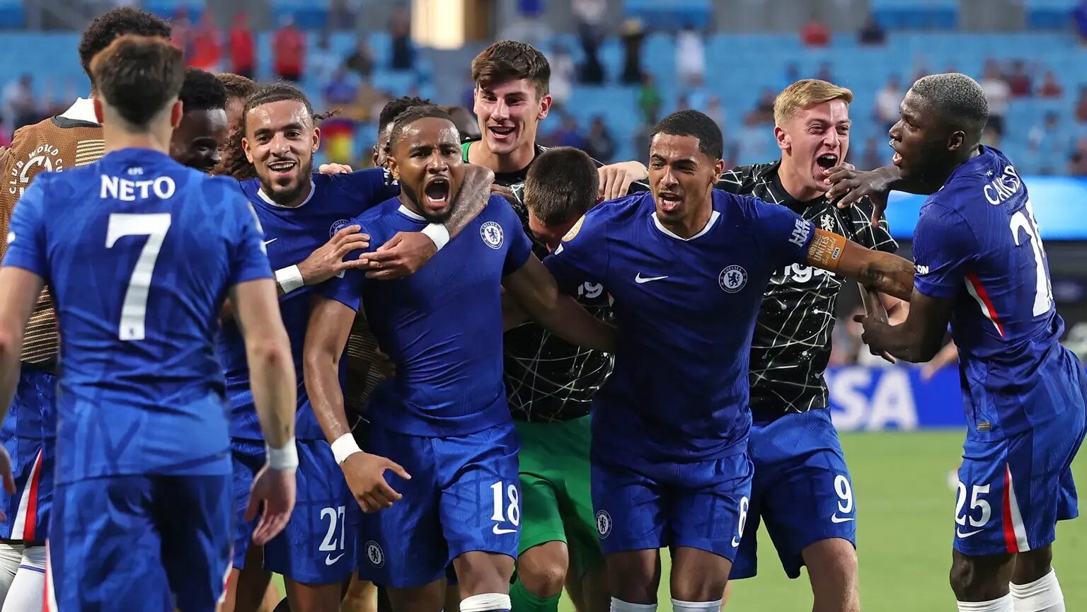 Chelsea vence Benfica