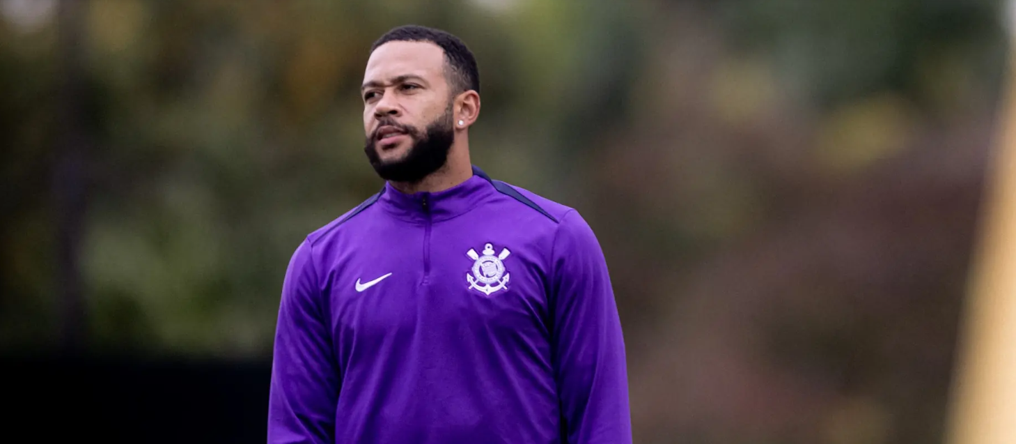 Dirigente do Corinthians critica ausência de Depay e afirma que caso foi resolvido internamente
