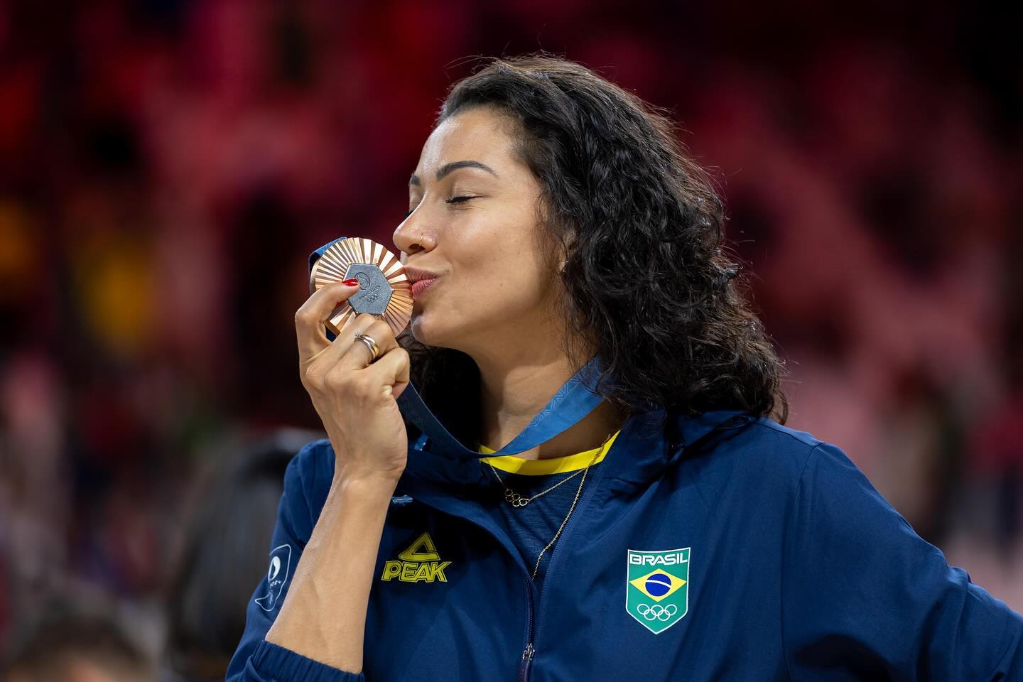 Carolana deixa a Seleção Brasileira de vôlei após 10 anos