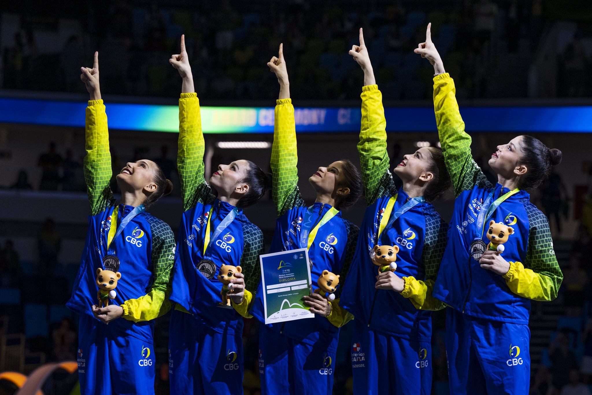 Brasil conquista prata na série mista e escreve novo capítulo no Mundial de Ginástica Rítmica