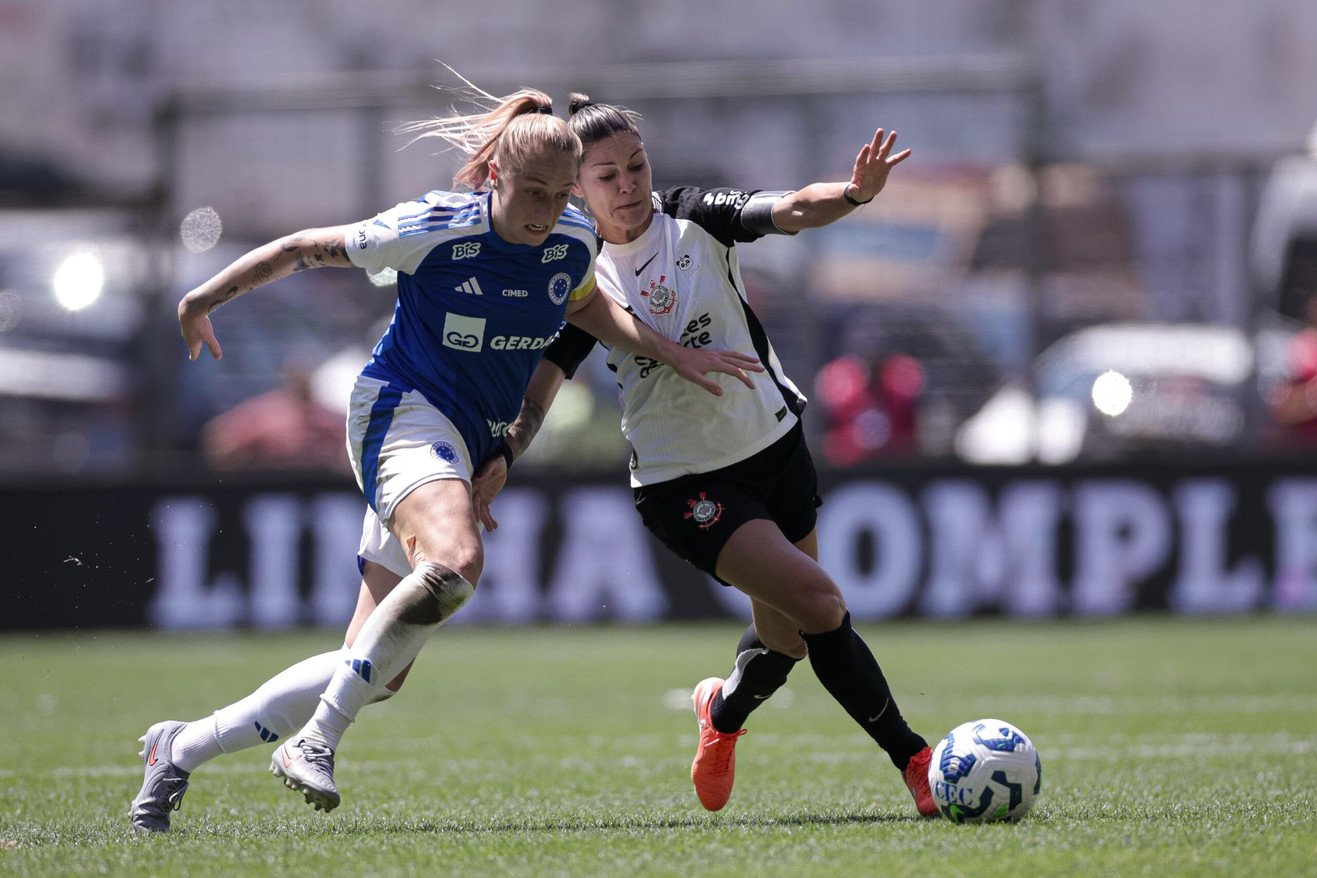 Cruzeiro empata com Corinthians