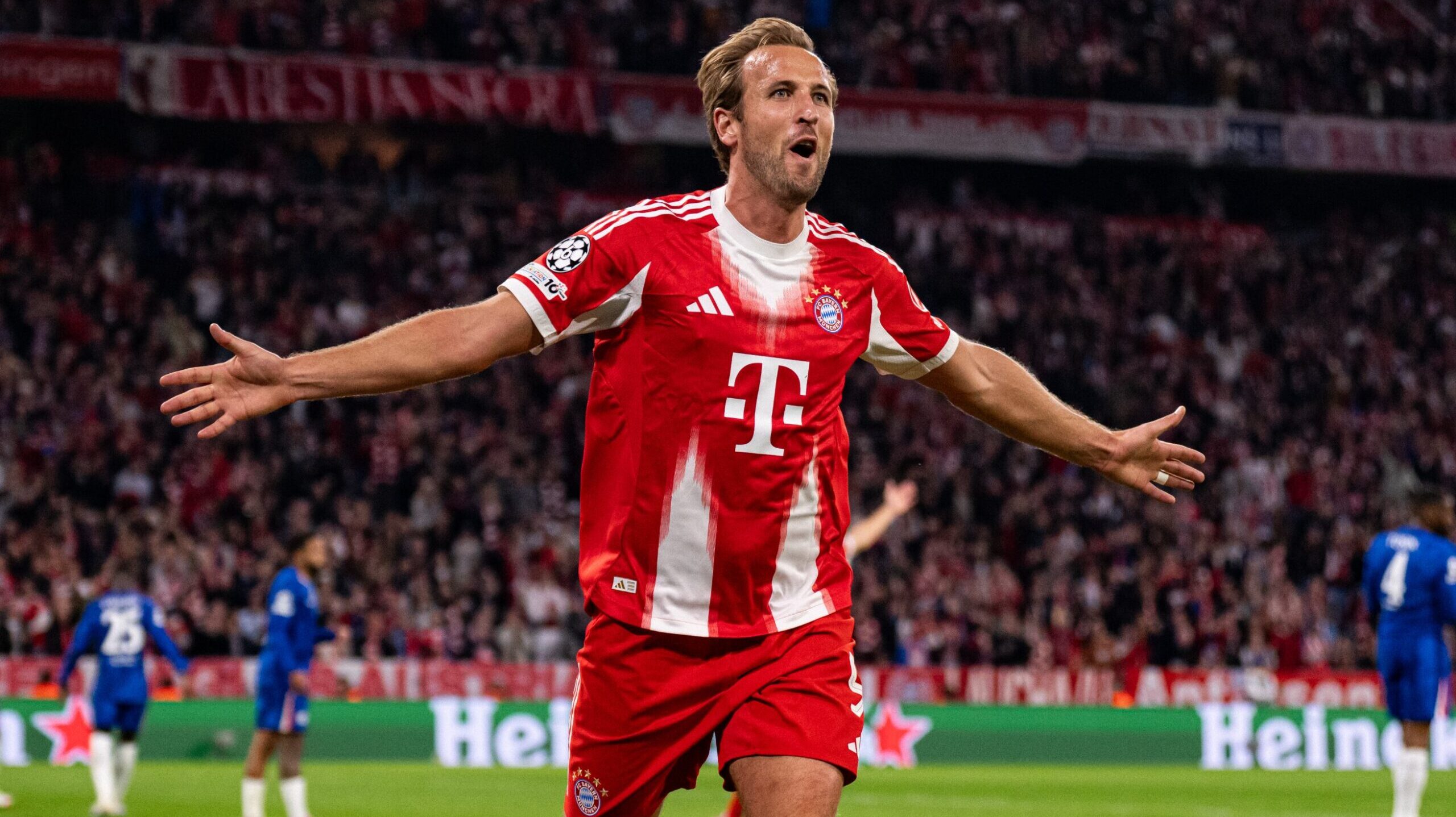 Kane marca dois, e Bayern vence Chelsea na estreia da Champions League