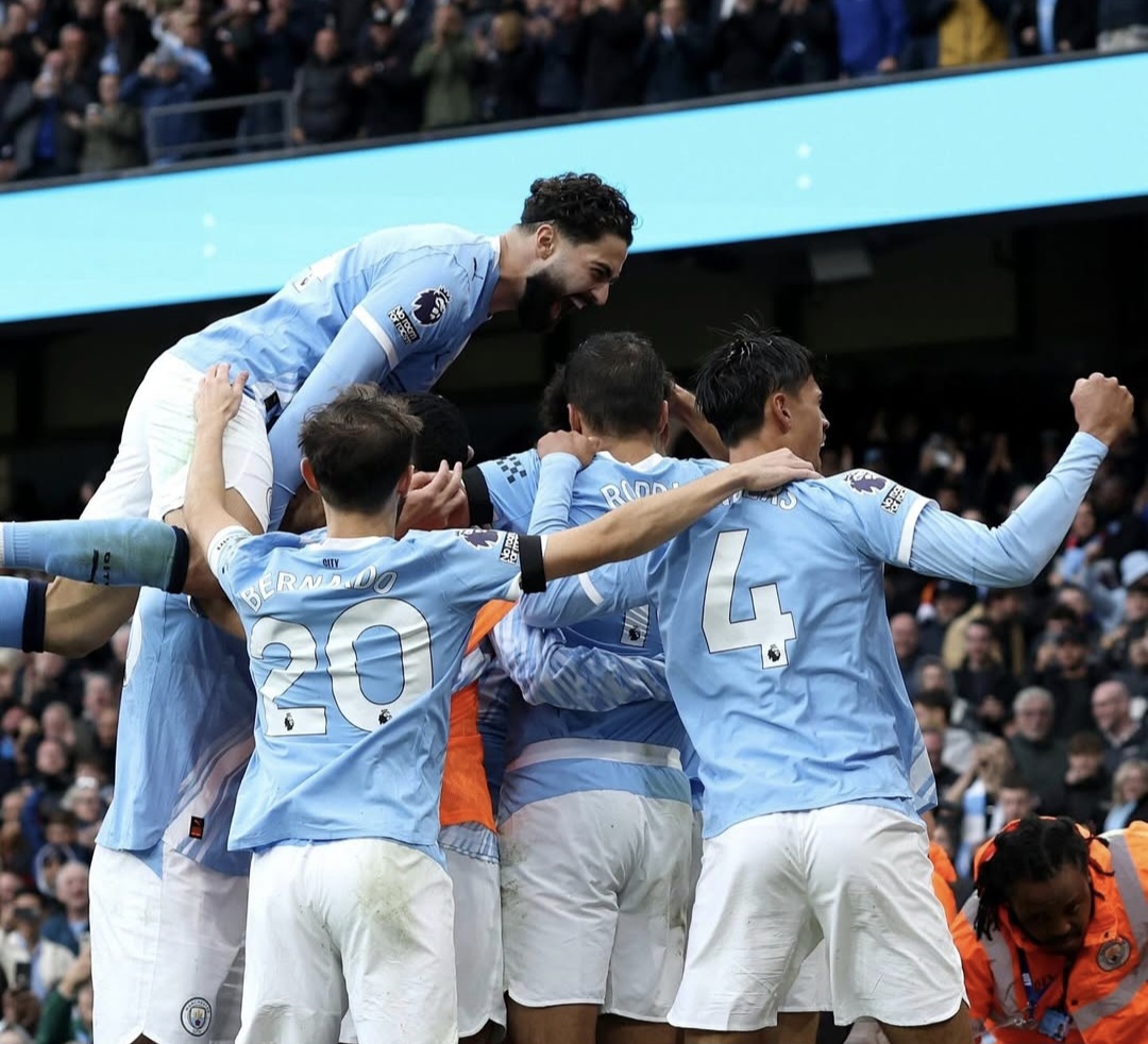 Com doblete de Haaland, Manchester City vence Manchester United em clássico pela Premier League