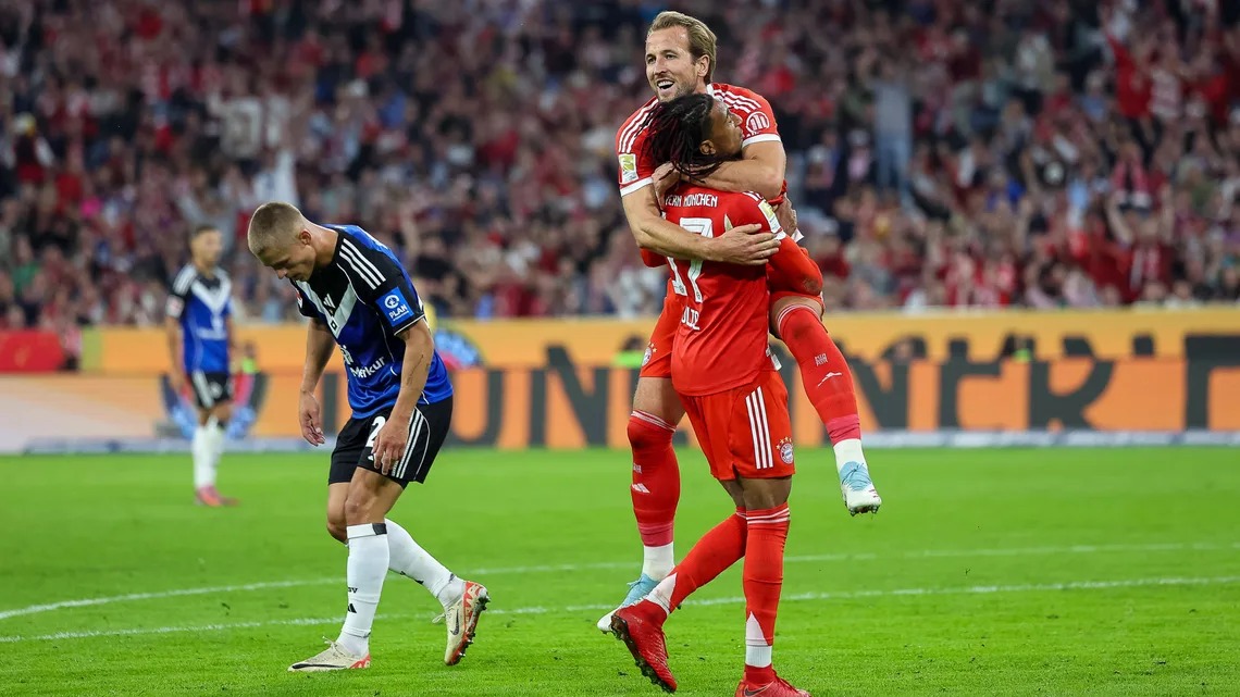 Com dois de Kane, Bayern goleia o Hamburgo na Bundesliga