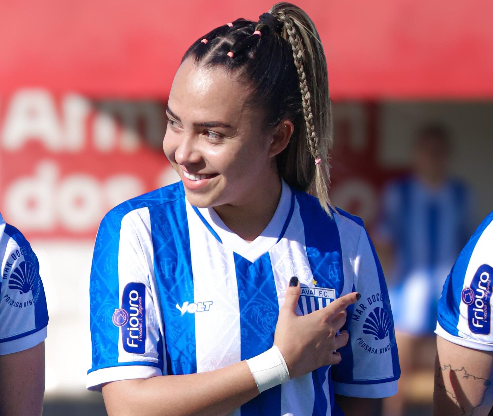 Thays Ferrer valoriza união do Avaí/Kindermann e prevê duelo duro na semifinal do Catarinense