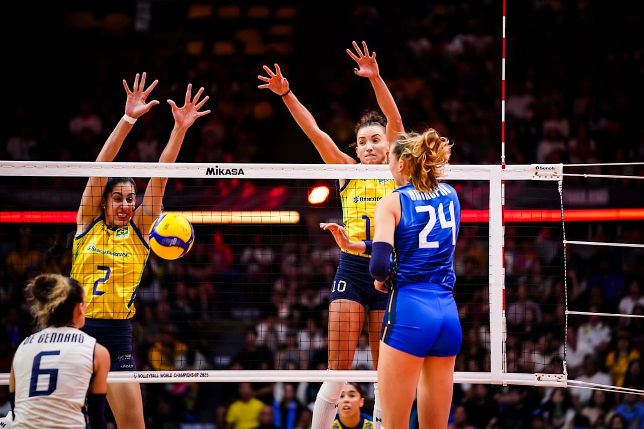 Brasil perde para a Itália no tie-break e disputará o bronze no Mundial de Vôlei