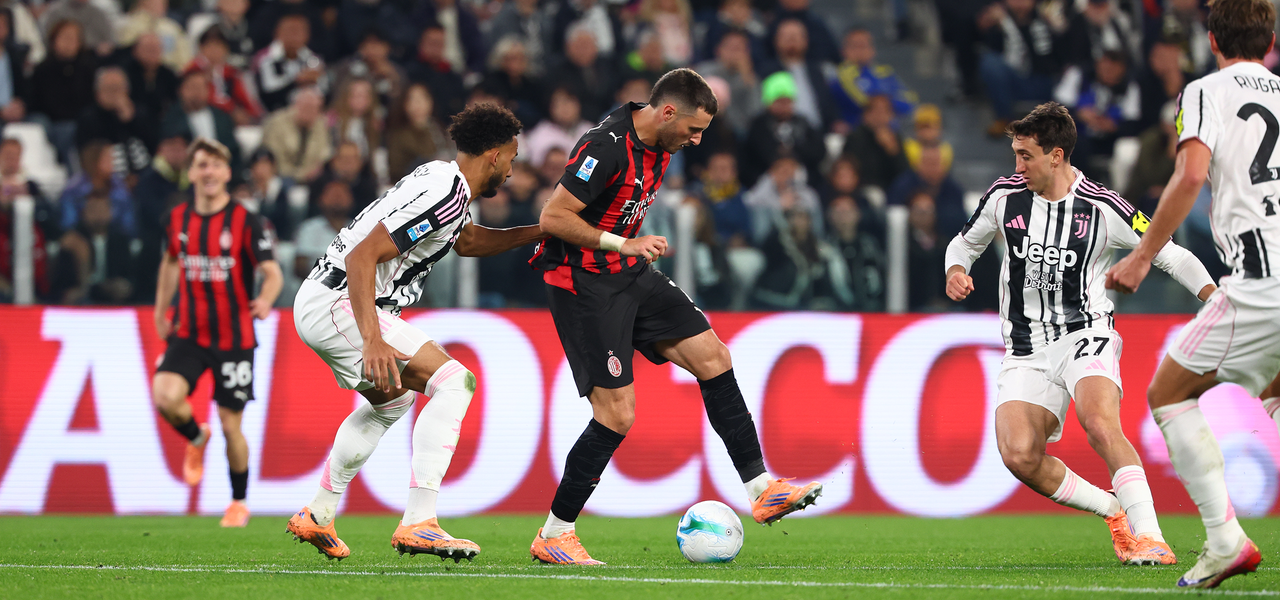 Milan desperdiça pênalti e perde liderança após empate com a Juventus