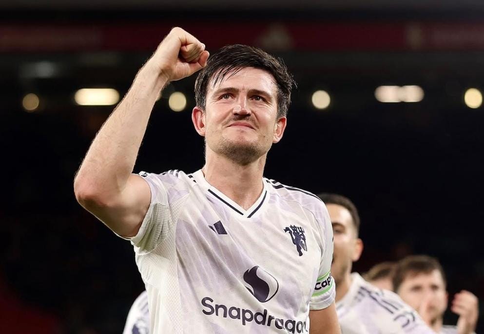 Manchester United quebra jejum e vence Liverpool em Anfield pela PL