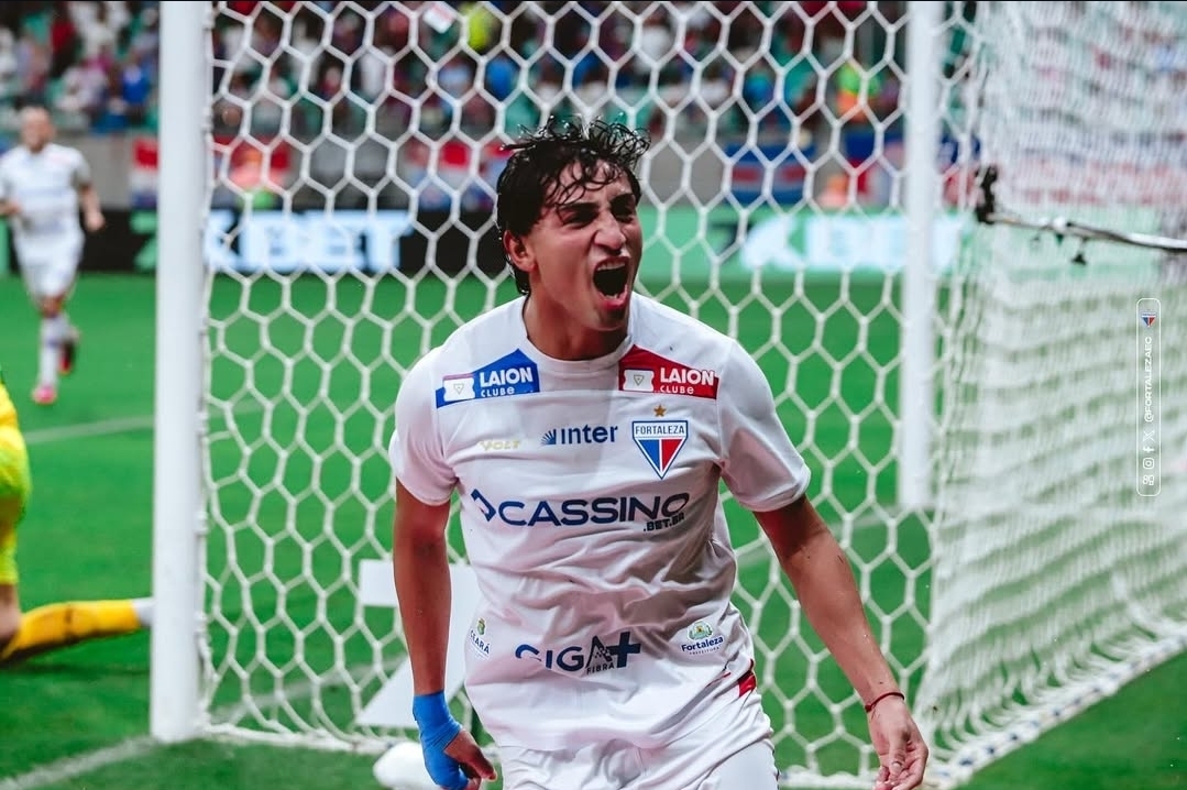 Fortaleza vence Bahia fora de casa e respira no Brasileirão