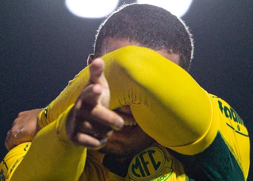 Mirassol estreia no Brasileirão com vitória e virada diante do Vasco