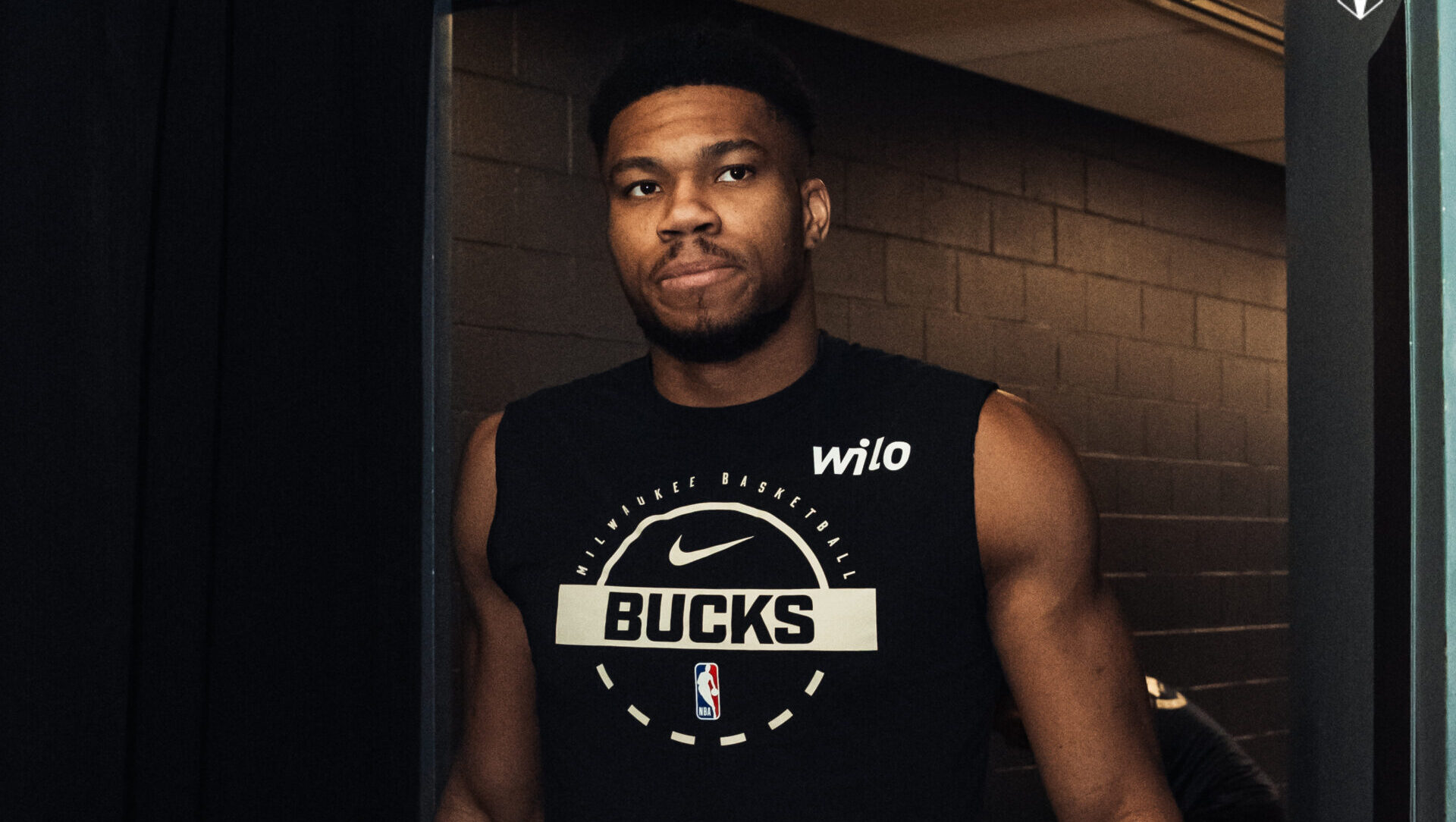 Bucks abrem conversas e colocam Antetokounmpo no mercado da NBA