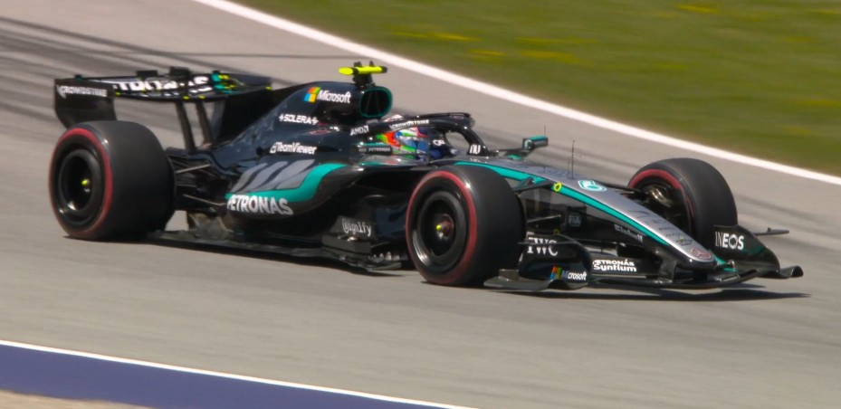 Kimi Antonelli lidera treino livre da Fórmula 1 na Áustria com dobradinha da Mercedes