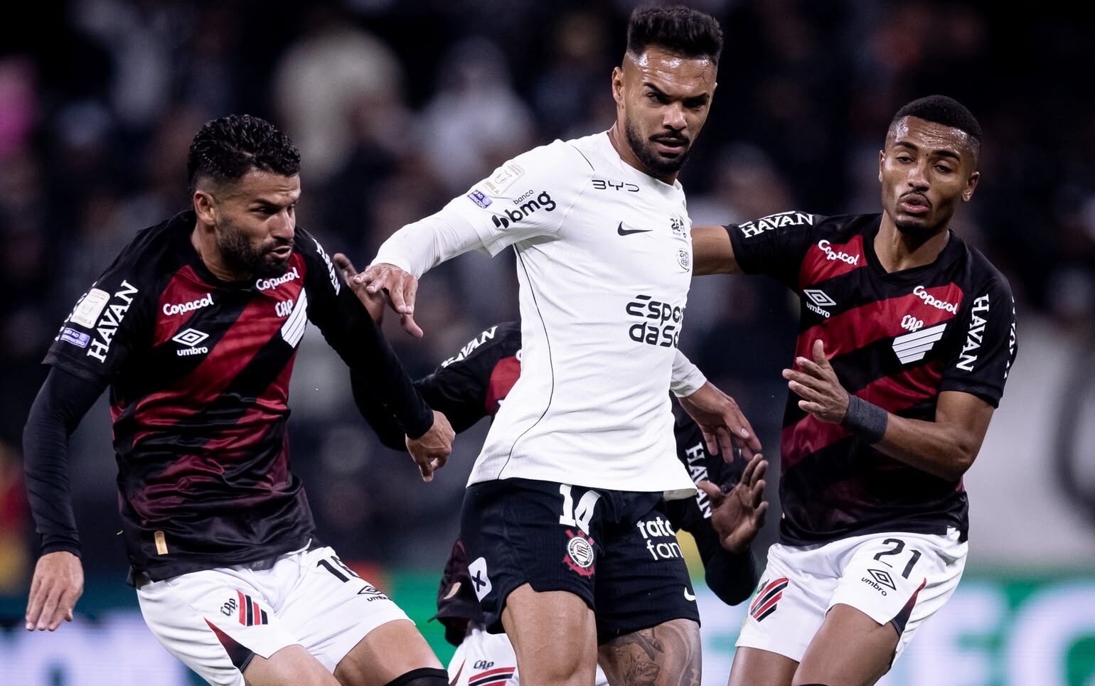 Corinthians empata em casa e aumenta pressão para a Copa do Brasil
