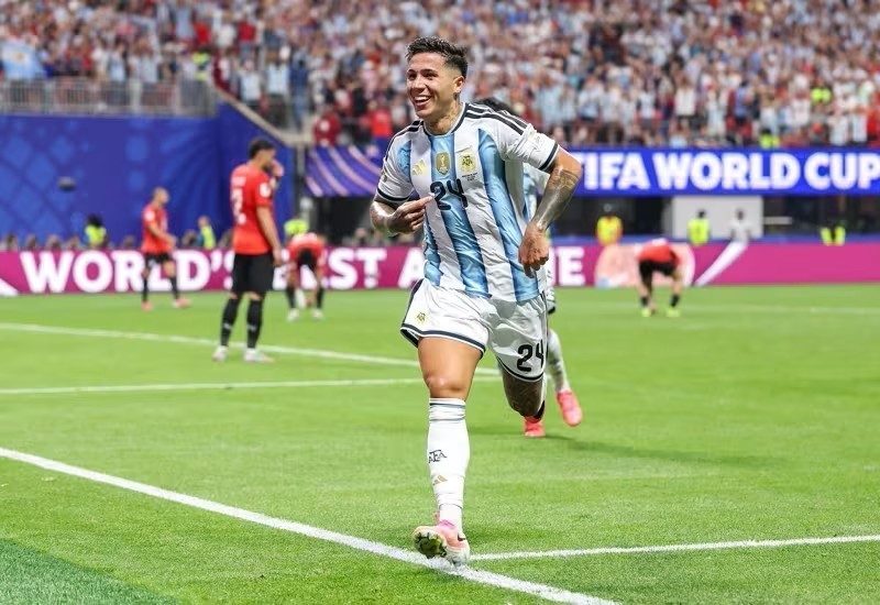 Argentina vira de forma épica contra o Egito na Copa do Mundo em jogo marcado por polêmicas de arbitragem