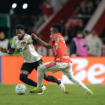 Fred e Carbonero disputando a bola. Foto / Atlético