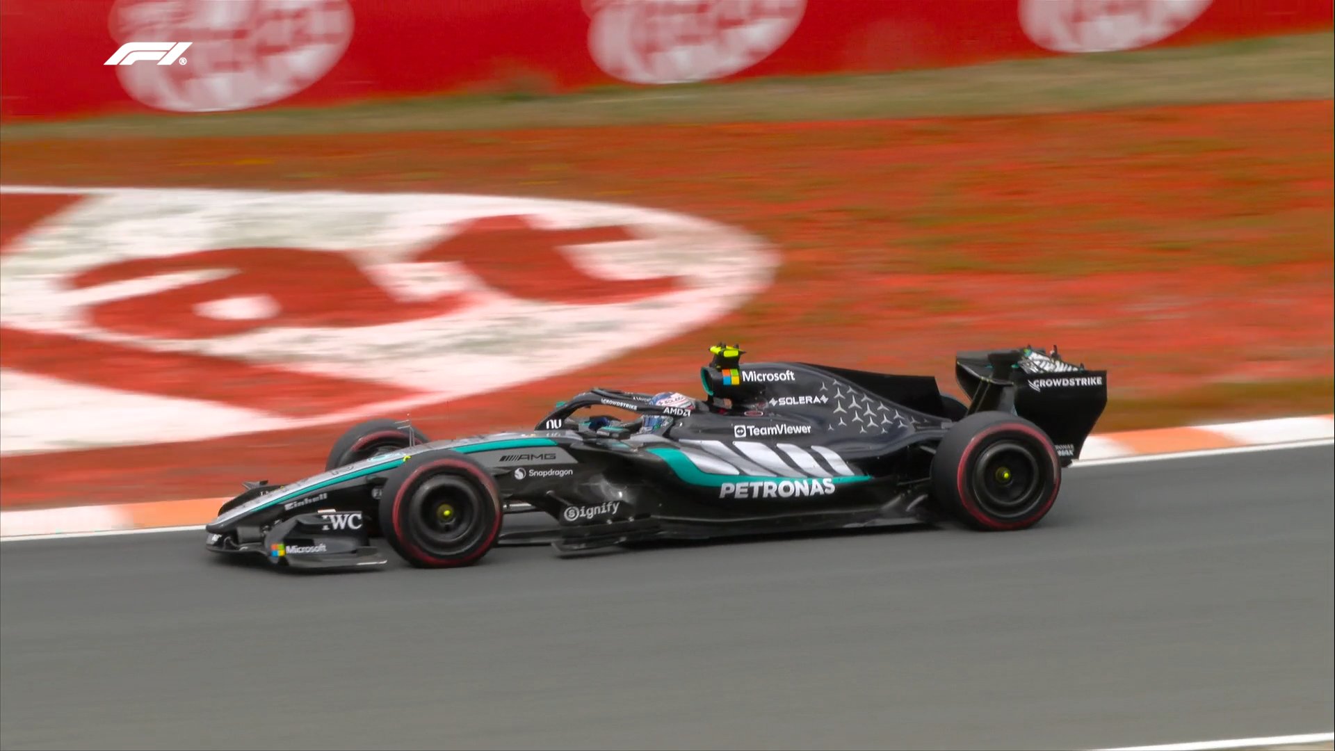 Fórmula 1 volta das férias com Kimi Antonelli liderando o treino livre do GP da Holanda