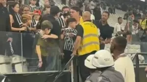 Criança rivalidade Neymar