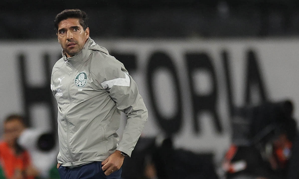 Abel Ferreira no duelo Palmeiras x Botafogo. Foto/Palmeiras